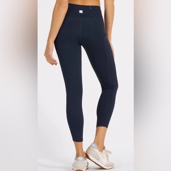 Vuori Stride Legging EUC - Picture 2 of 7